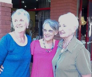 Oud Gansbaaier neem Bianca onder haar vlerk